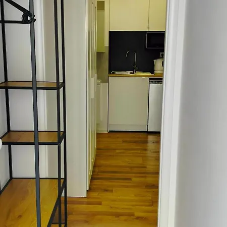 Dimael & Aparthotel 3*