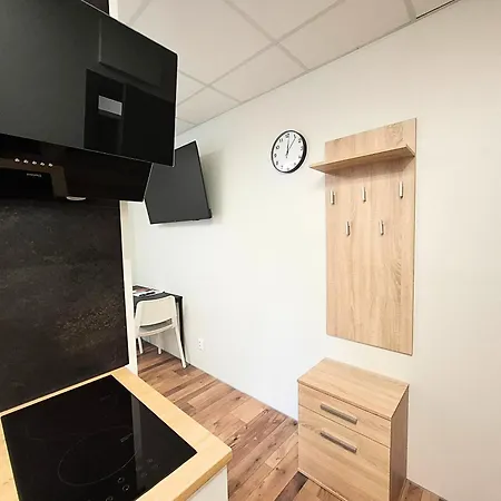 Dimael & Aparthotel 3*