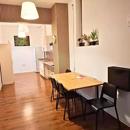 Dimael & Aparthotel