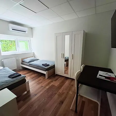 Dimael & Lägenhetshotell 3*